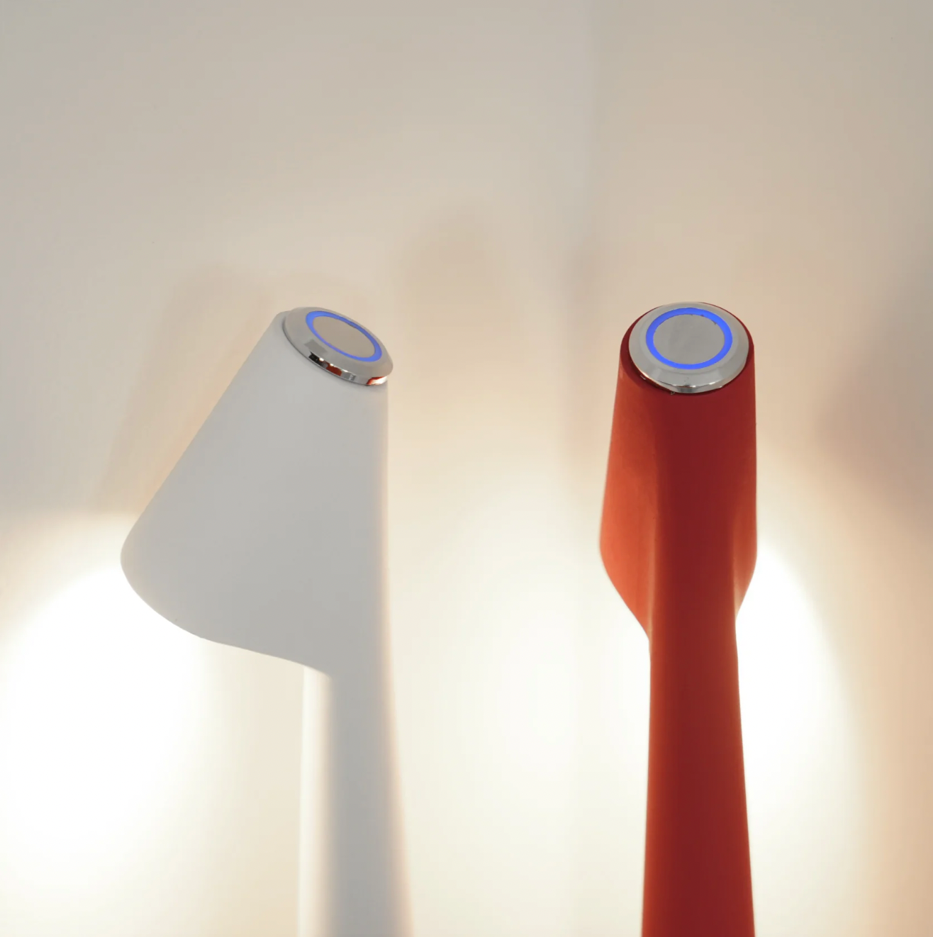 Nordlicht Tischlampe - Kabellose Nachttischlampe und Leselampe mit Akku