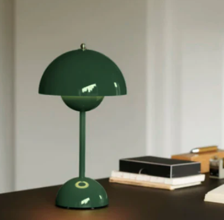 LunaGlow - Kabellose LED-Tischlampe im einzigartigen Retro-Schirmdesign
