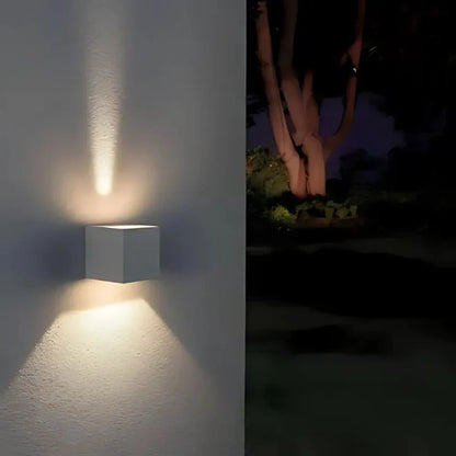 SquareLamp - Adjustable Modern Wall Light