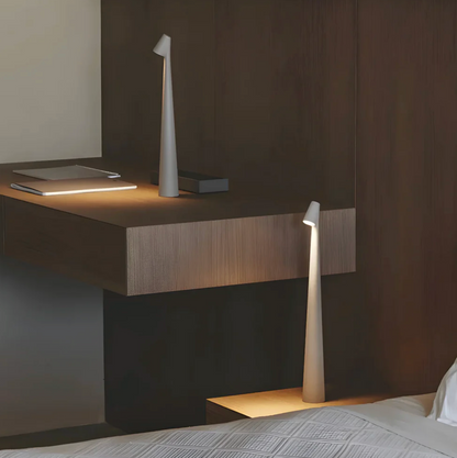NordicLight - Kabellose Nachttischlampe und Leselampe mit Akku im Modernen Skandinavischen Design