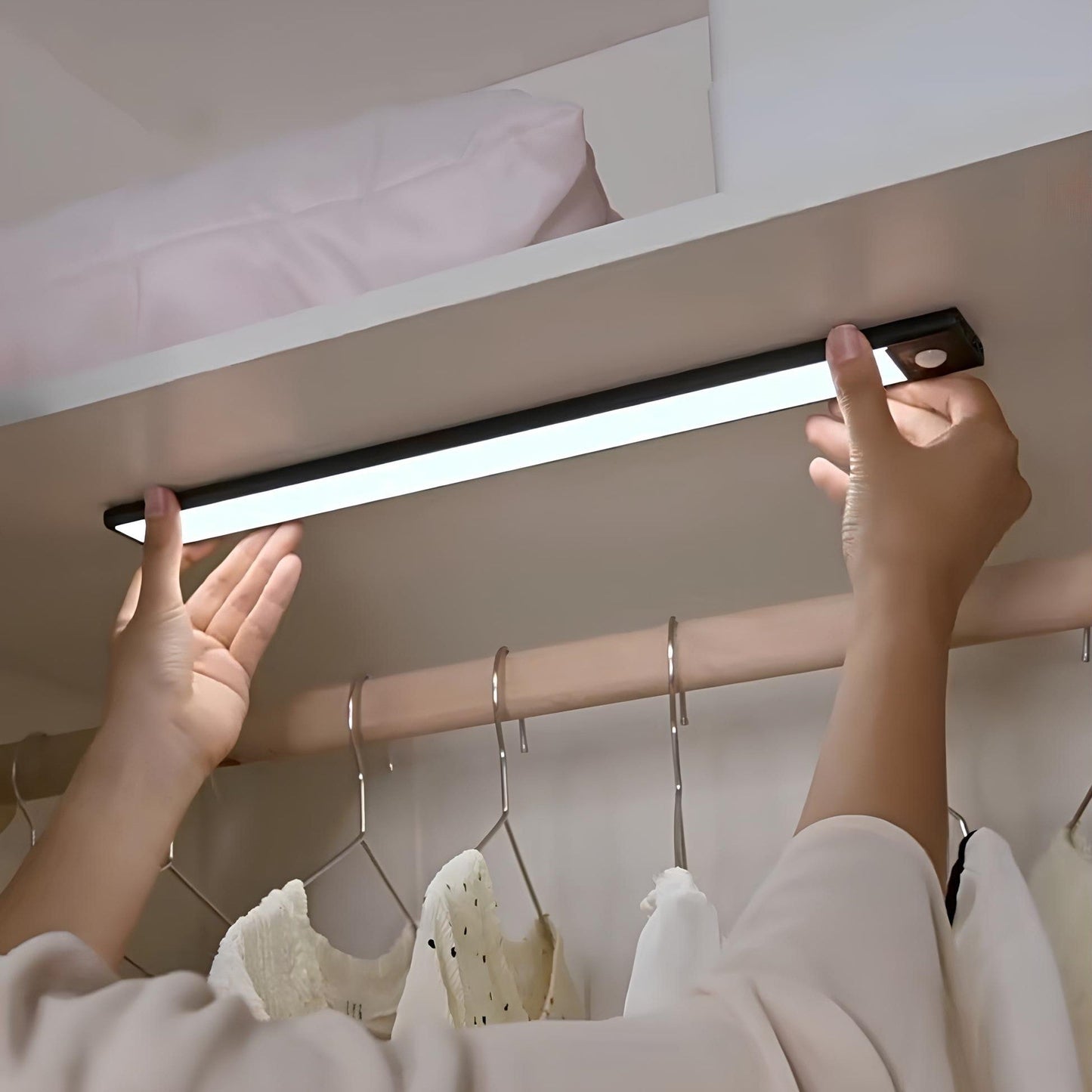 LazyStick - LED Lichtleiste USB wiederaufladbar für Schrank, Küche & Flur